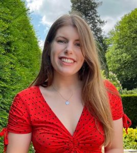 Portrait of researcher Rebecca Bull